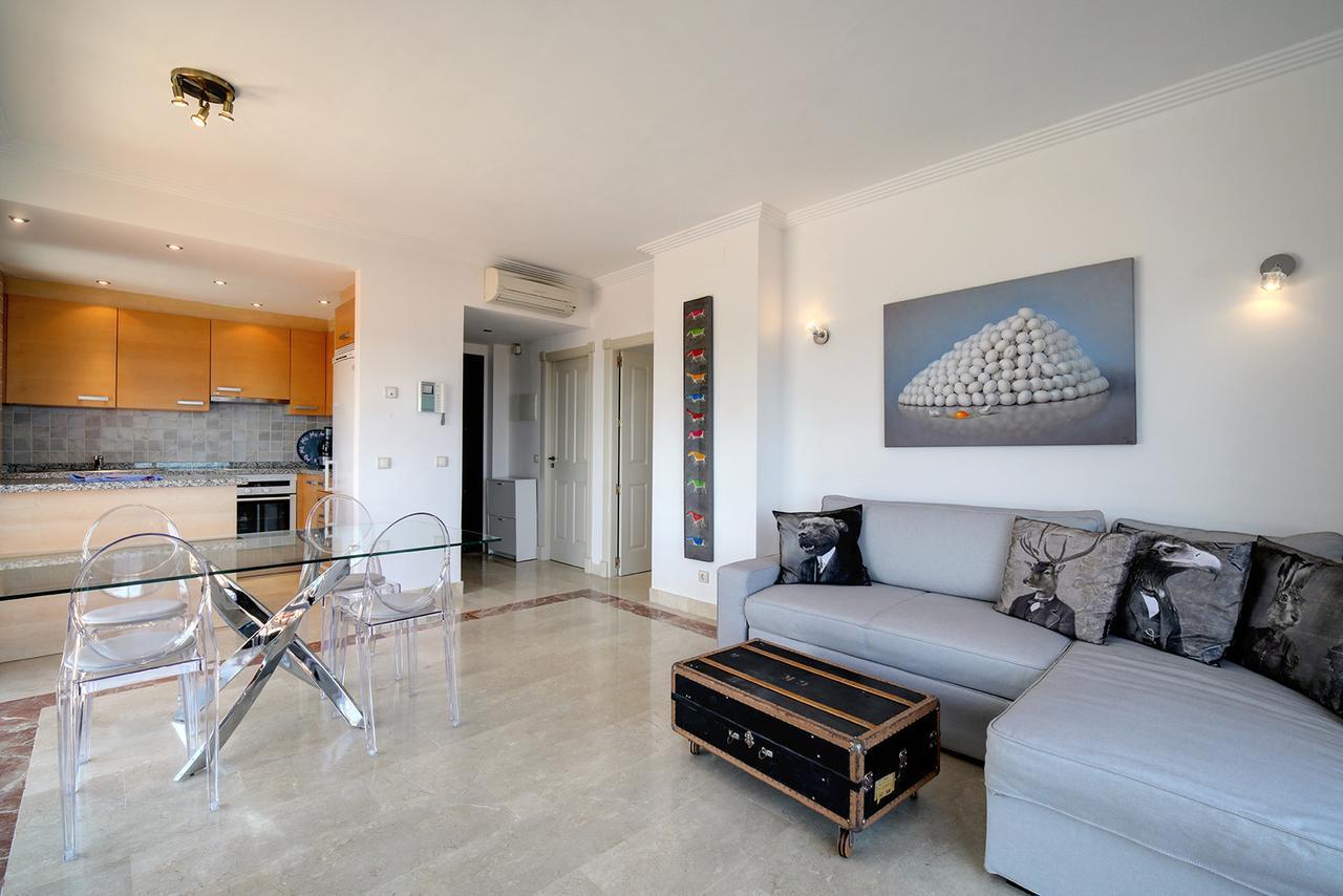 Jardines De Nueva Galera Cozy Penthouse Apartment Estepona Exterior photo
