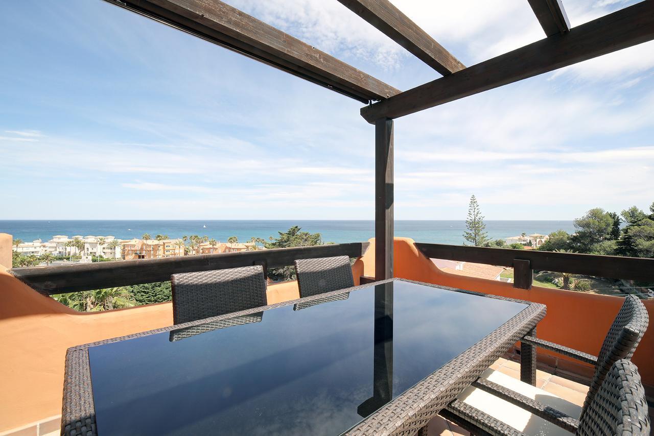 Jardines De Nueva Galera Cozy Penthouse Apartment Estepona Exterior photo
